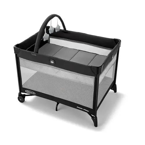 Graco On The Go Zip Pack ‘n Play Playard, Folding Playpen with Bassinet, Portable Crib, Reeves