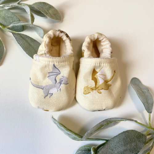 Dragon baby gift, shoes, crib shoes, fantasy lover baby gift, toddler moccasins, baby shower gift, booties for girls and boys,