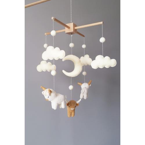 Baby Crib Mobile, Highland Cow Mobile, Crochet Mobile, Hochlandkuh Mobile, Gehäkeltes Nursery Decor