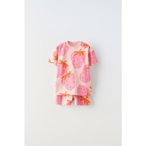 FLORAL TOP AND SHORTS MATCHING SETPRINTED PLUSH T-SHIRT AND SHORTS MATCHING SETCROCHET KNIT OVERALLS