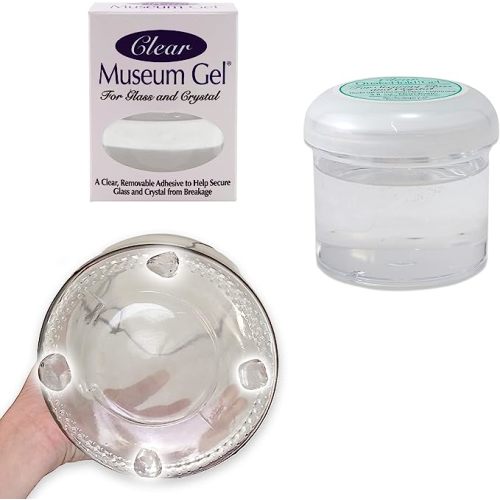Museum Gel, Clear-For holding items in place