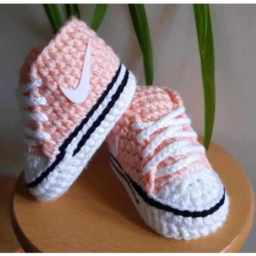 Crocheted baby sneakers, Crocheted baby shoes, Newbornshoes, Crochet baby booties