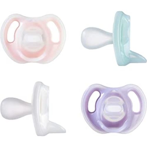 Tommee Tippee Ultra-Light Silicone Pacifier, Symmetrical One-Piece Design, BPA-Free Silicone Binkies, 0-6 months, Pack of 4 Pacifiers