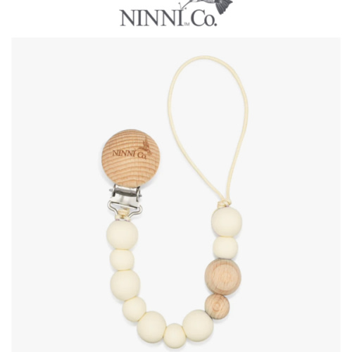 Ninni Co. Marshmallow Cream Pacifier Clip
