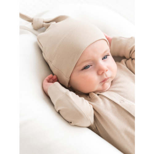 NB knotted hat - clay