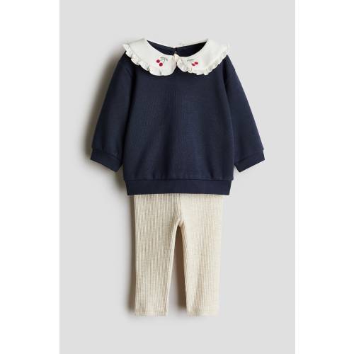 2-PIECE TOP AND LEGGINGS SET