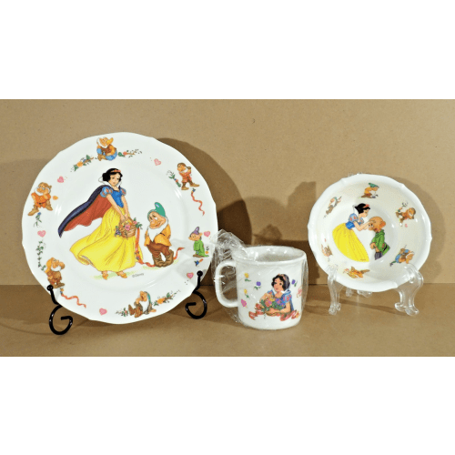 3-Piece Selandia Melamine Snow White and the Seven Dwarfs Plate, Cup & Bowl Set