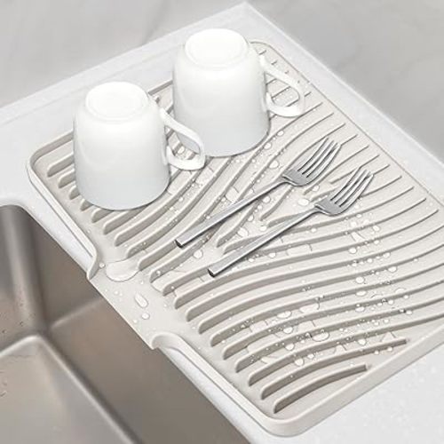 Silicone Dish Drying Mat, Stone Drying Mat for Kitchen Counter with Built-In Drain, Non-Slip Drain Pad with Built-in Drain, Heat Resistant Stone Drying Mat, 1Pcs 19.7" x 17", Beige