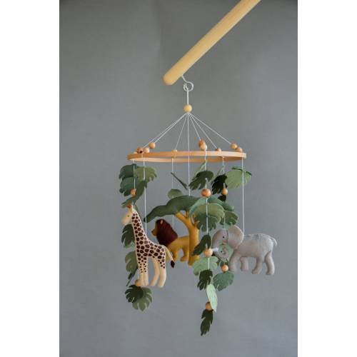 Baby safari mobile, Africa nursery felt giraffe lion zebra elephant monstera leaves, tree, wooden pearls, crib, nursery, baby shower gift
