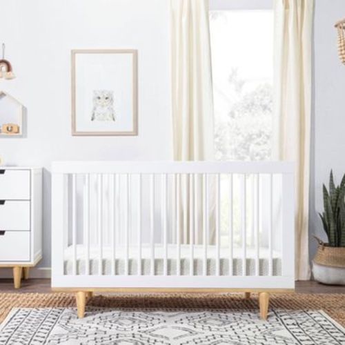 DaVinci Marley 3-in-1 Convertible Crib - White Finish and Natural Legs