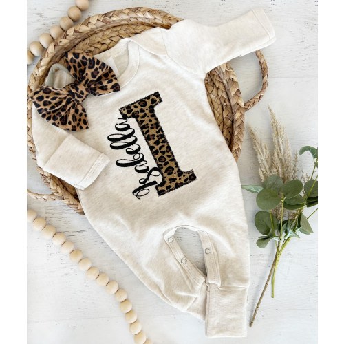 Personalized leopard romper and turban set, custom girl coming home outfit, baby shower gift, beige and leopard, cheetah, baby turban