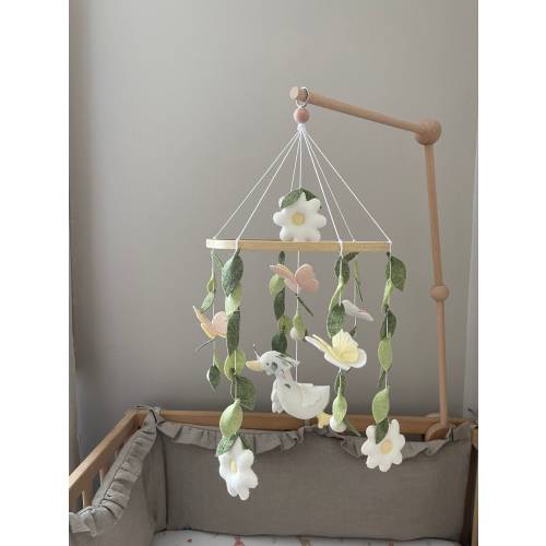 Geese felt mobile, Geese crib mobile, Geese nursery girl mobile, Geese in crib mobile, Geese baby girl mobile, Geese baby girl mobile