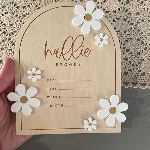 Wooden Boho Daisy Baby Announcement Birth Stats, Personalized Flower Arched Baby Name Sign, Baby Name, Nursery Baby Milestone Photo Prop