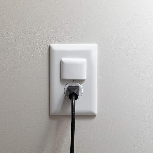 Qdos Safety StayPut Single Outlet Plug Cover | White | Secure Fit and Beveled Edges Prevent Small Fingers from Removing Unlike Inferior Products| Fits All Outlets | 24 Pack