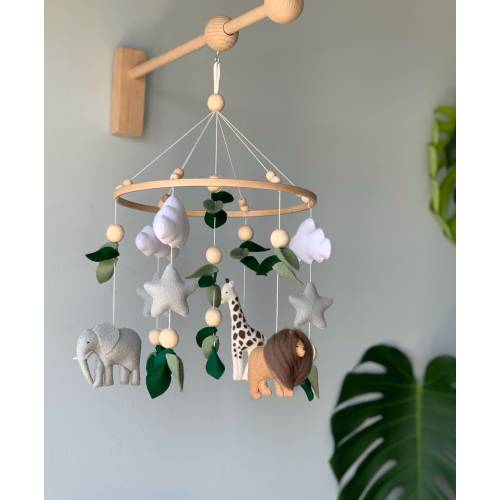Baby mobile Safari, neutral Africa animals giraffe lion and elephant, Safari nursery decor, Africa crib mobile, safari nursery mobile