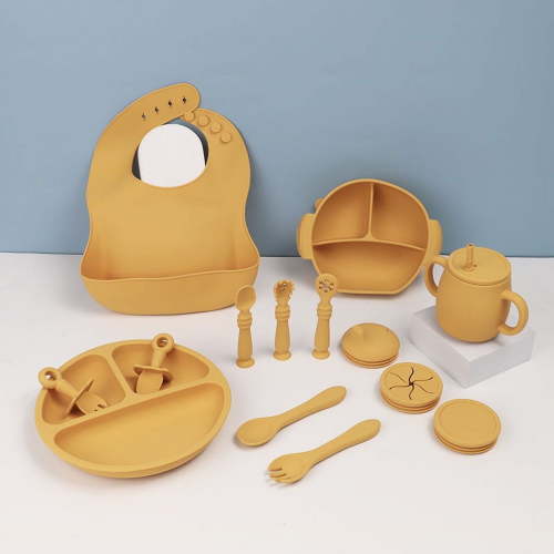 Silicone Children's Tableware Set Baby Feeding Supplementation Tableware Slipper Sucker Bowl Spoon Dinner Plate Bib 15 Piece Set-yellow