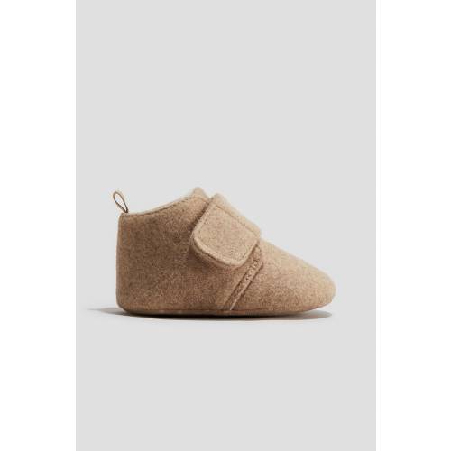 SOFT SLIPPERS