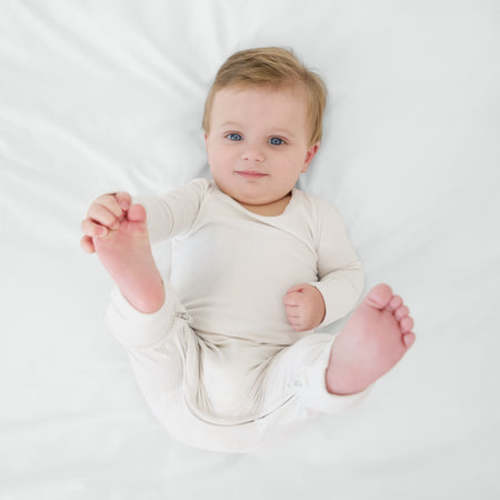 White Sand Ribbed Crescent Zippy