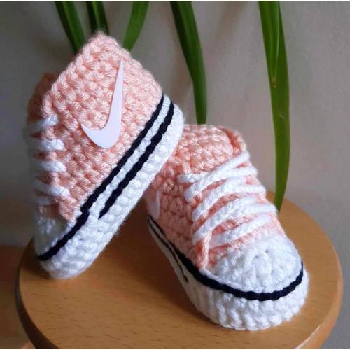 Crocheted baby sneakers, Crocheted baby shoes, Newbornshoes, Crochet baby booties