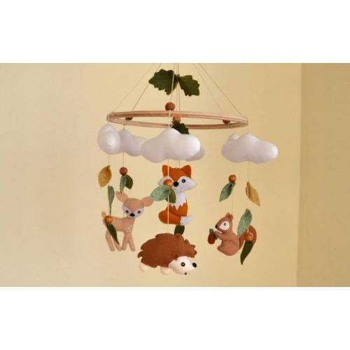 Woodland baby mobile, Fox mobile, forest mobile, fox hedgehog squirrel deer mobile