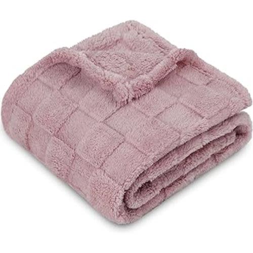 HOMRITAR Baby Blanket for Boys Girls 3D Fleece Fluffy Fuzzy Baby Blanket with Chessboard Grid Design for Toddler Infant Soft Warm Cozy Newborn Blanket 30 x 40 Inches Dusty Pink