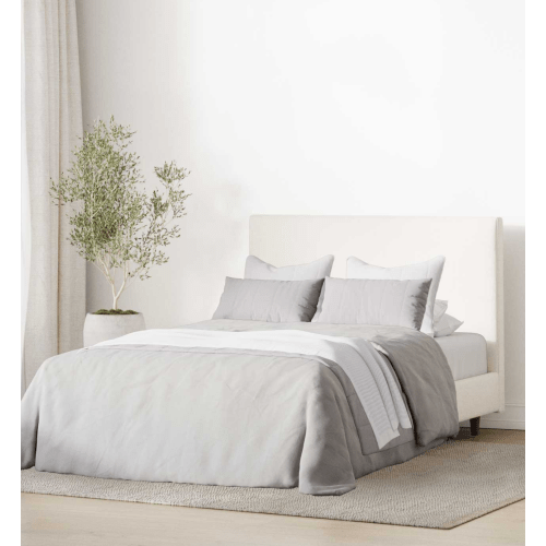 Temperature-Regulating Bamboo Blanket | Cozy Earth