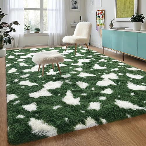 DweIke Fluffy Dark Green Rug, 4x6 Feet Area Rug for Bedroom Living Room, Modern Minimalist, Nature-Inspired, High Pile, Non-Slip, Washable, Skin Friendly, Ultra Soft