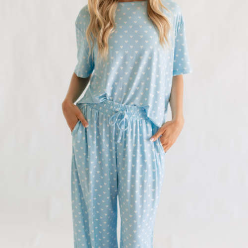 Women's T-Shirt and Pants Set in Blue Hearts