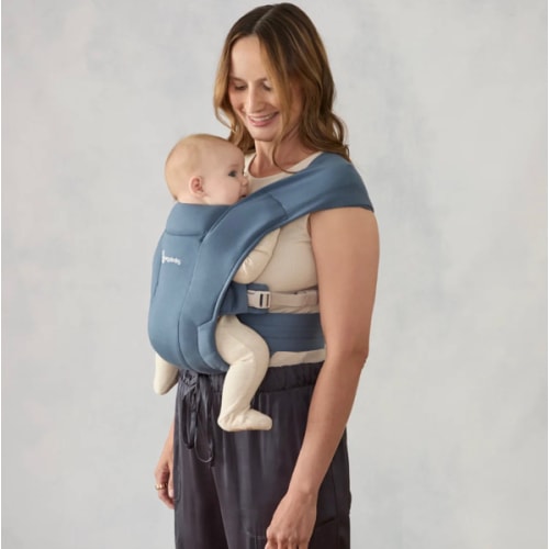 Shop Embrace Baby Carrier For Newborn | Ergobaby |