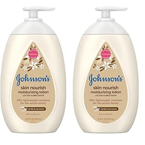 Johnson's Baby Skin Nourish Loción hidratante para bebé para piel seca con aromas de vainilla y avena, loción corporal suave y ligera para toda la familia, hipoalergénica, sin colorantes, 16.9 onzas