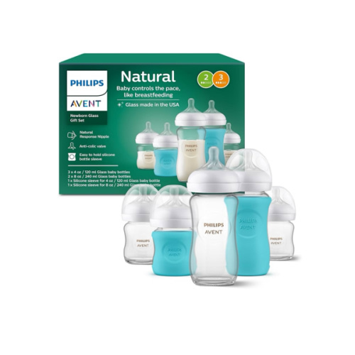 Philips Avent Natural Newborn Glass Gift Set, Baby Bottles with Natural Response Nipples, 3X 4oz (Slow Flow, Flow 2) and 2X 8oz (Medium Flow, Flow 3), 2X Silicone Sleeves, SCD858/01