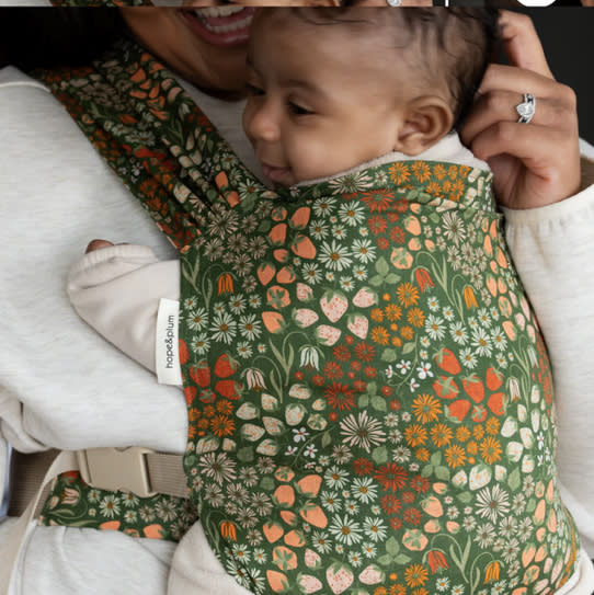 Type: Sprout Newborn Carrier