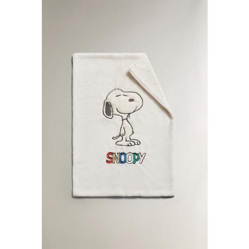 CHILDREN’S PEANUTS™ FAUX FUR BLANKET