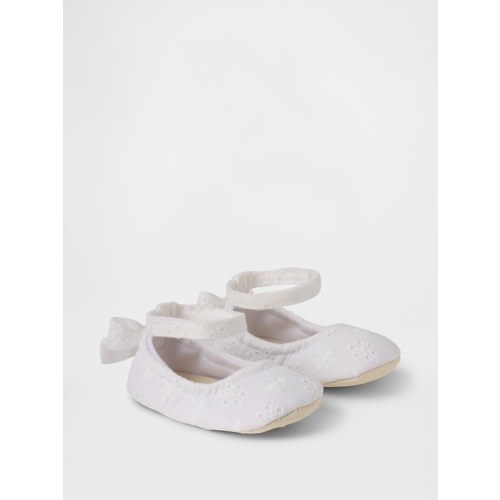 Baby Eyelet Bow Shoes