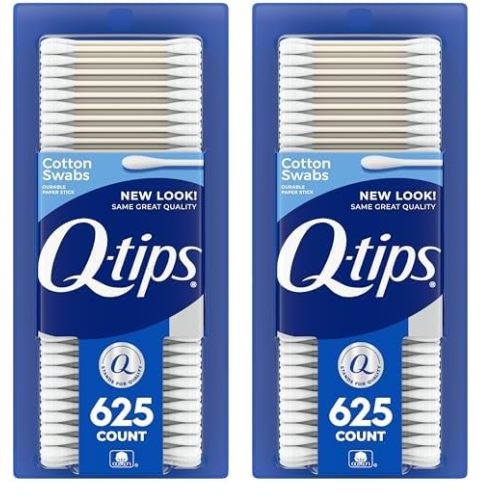Q-tips Cotton Swabs for Hygiene and Beauty Care Original Cotton Swab Made with 100% Cotton 625 Count, White (Pack of 2)