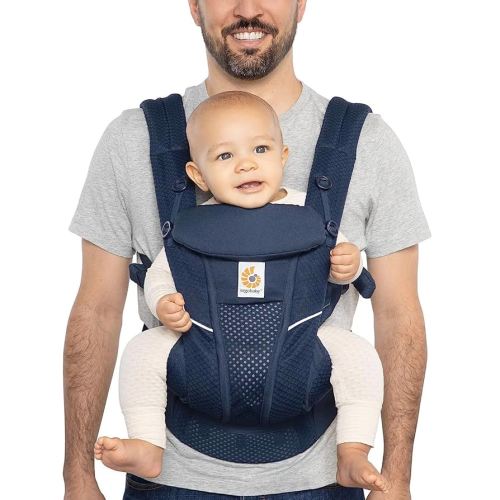 Ergobaby carrier for dad- midnight blue