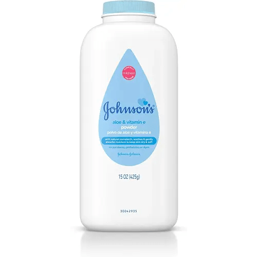 Johnson's Baby Powder, Naturally Derived Cornstarch with Aloe & Vitamin E for Delicate Skin, 15 oz