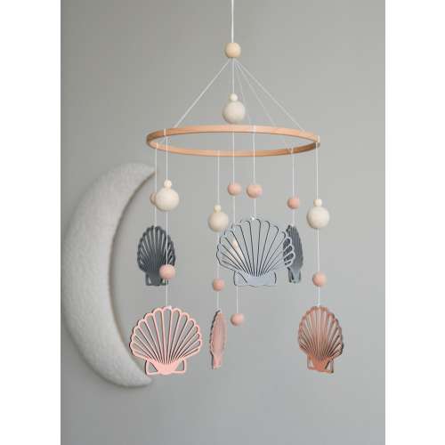 Seashell baby nursery mobile, Felted balls baby cot mobile, Wooden seashell nursery mobile, Under the sea baby nursery mobile, Ocean mobile