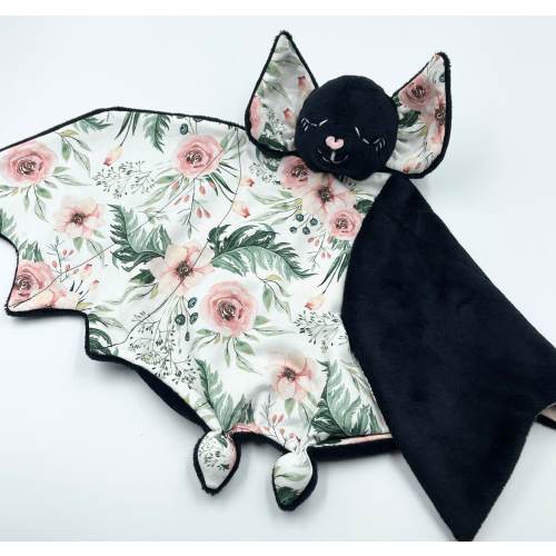 Baby bat security blanket, bat comforter, animal blanket, plush for baby, baby blanket bat, lovey blanket, bat plush, personalized baby toy