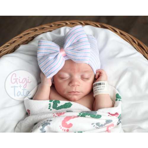 baby girl hat, newborn baby girl bow, baby girl hospital hat, newborn baby girl hat with bow, newborn hat with bow, pink bow hat