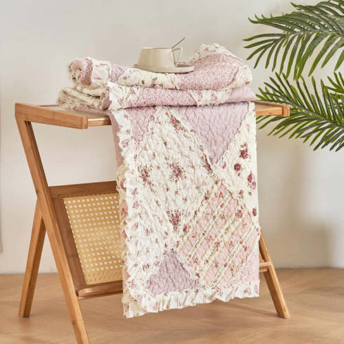 DaDalogy Cotton Patchwork Throw Blanket