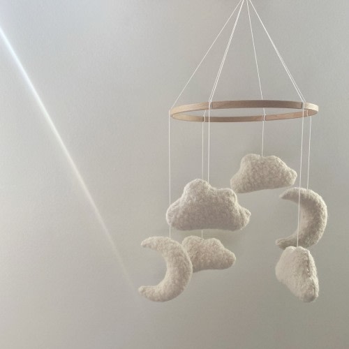 Boucle mobile baby mobile moon and cloud mobile baby nursery decor cloud cot mobile crib mobile cloud nursery decor baby mobile neutral