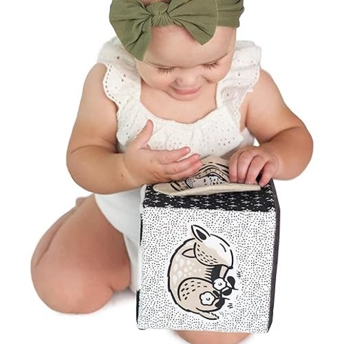 Wee Gallery Soft Block, Baby Animals - Sensory Stimulation Toy, High Contrast for Vision, Organic Fabric, Crinkle Flap, Textures, Tags to Grip, Tummy Time Activity for Babies Ages 0-3-6-9-12-24 Months