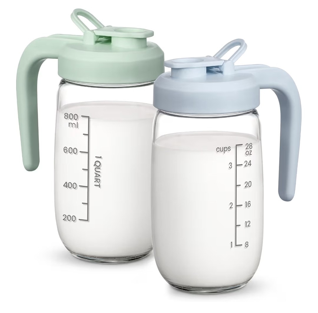 2 Pack Breast Milk Pitcher 32 OZ, Heat & Cold Resistant, Sudden Temperature Safe, Fast Baby Formula Maker with Wide Mouth, No Leak Glass Fridge Storage Container for Juice, Cold Brew-Blue, Green