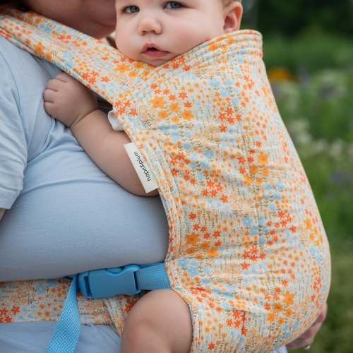 Bloom Baby Lark Carrier – Floral Soft Structured Carrier