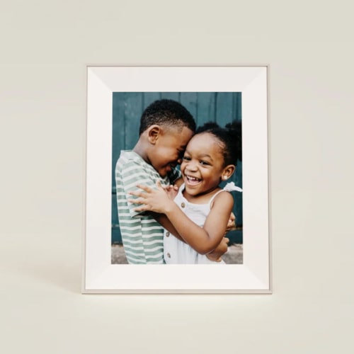 Aspen Clay with White Mat - Smart HD Digital Picture Frame | Aura