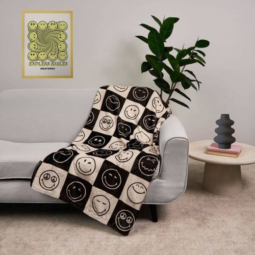Yoobi SmileyWorld 50"x60" Faux Shearling Checkered Blanket Printed Black