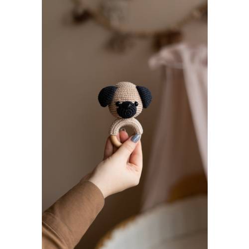 Puppy rattle, pug