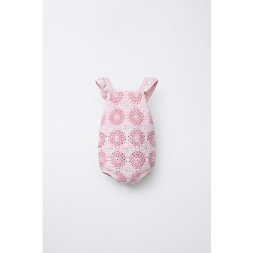 FLORAL CROCHET KNIT ROMPER - Light pink | ZARA United States
