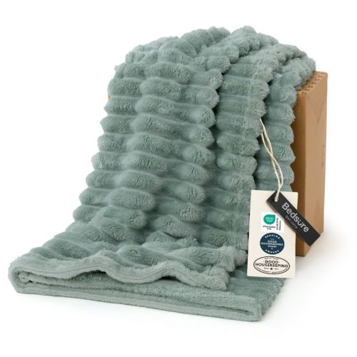 Bedsure Bed Blanket With Chunky Corduroy extra long throw Size Green